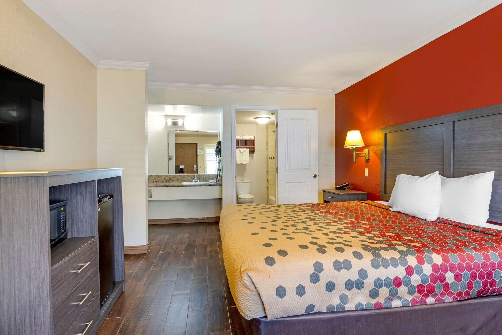 Econo Lodge Lembah Moreno Luaran gambar